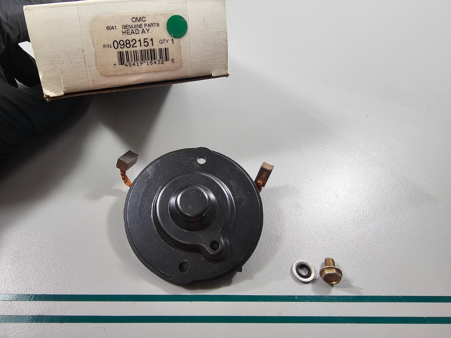 NEW OEM 982151 0982151 OMC Johnson Evinrude Head Assembly 0810