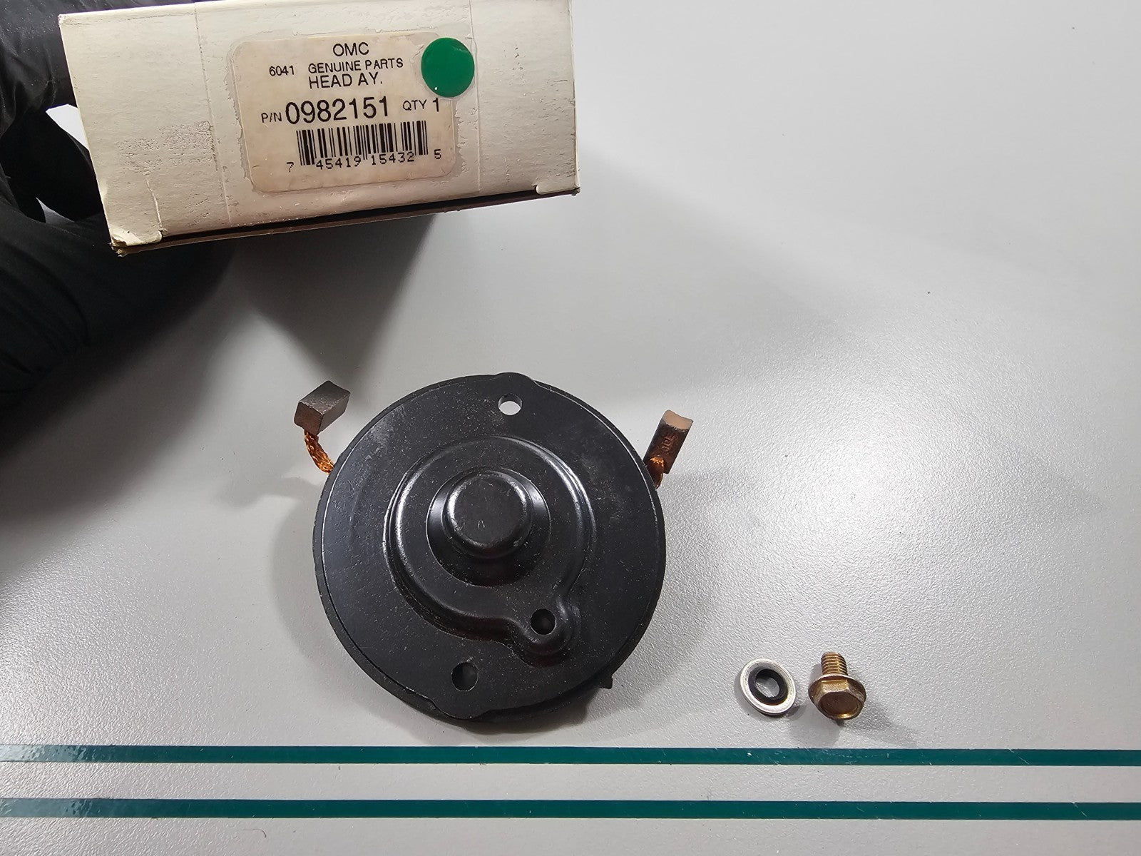 NEW OEM 982151 0982151 OMC Johnson Evinrude Head Assembly 0810