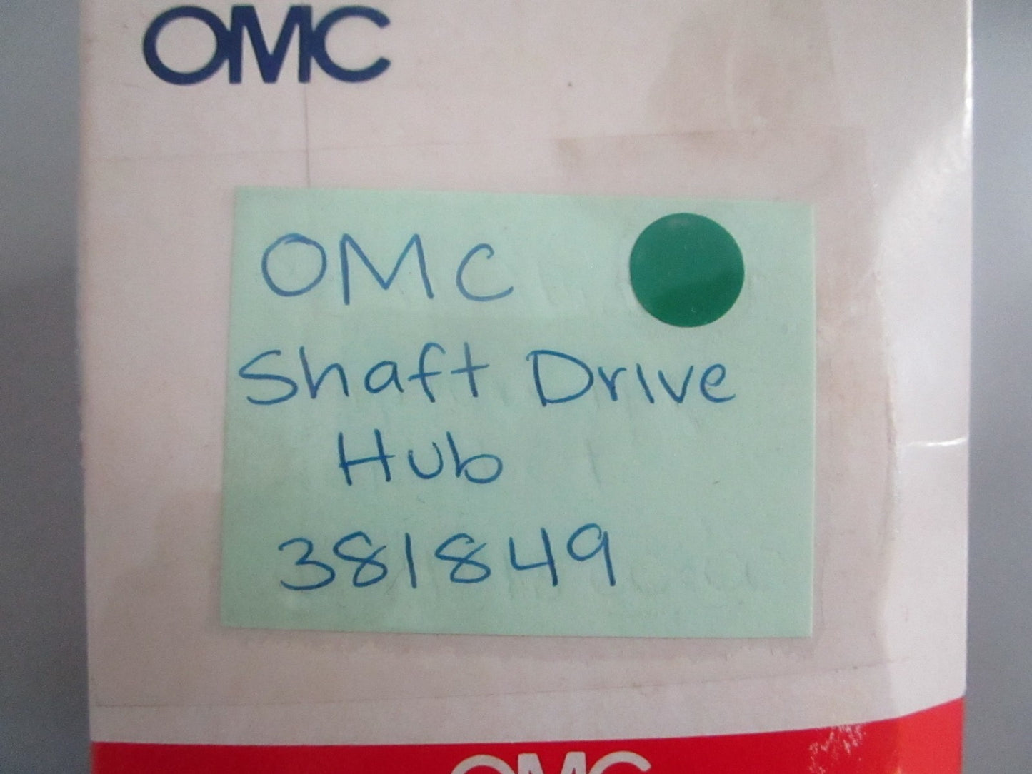 NEW OEM 381849 0381849 OMC Johnson Evinrude Shaft Drive Hub 0820