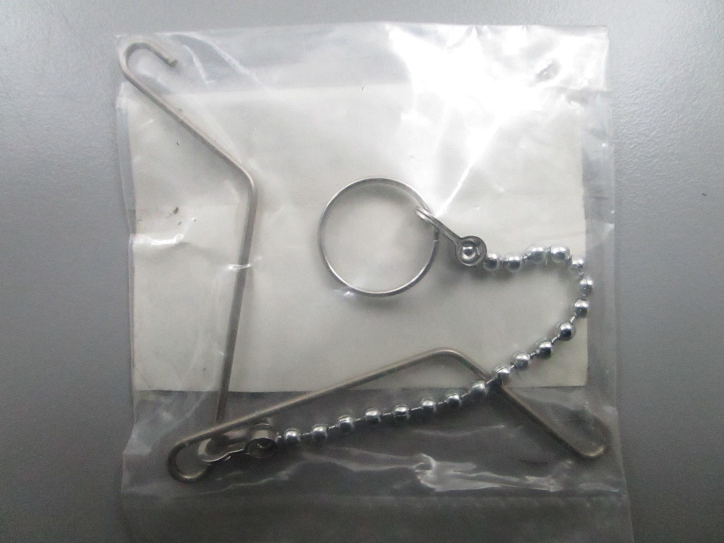 *NEW OEM* 0810 Mercury Quicksilver Cap Hook 851845