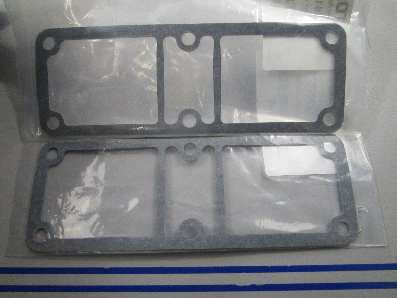 *NEW OEM* (LOT OF 2) 0810 Tohatsu Idle Exhaust Port Gasket 3R0-61207-0 3R0612070