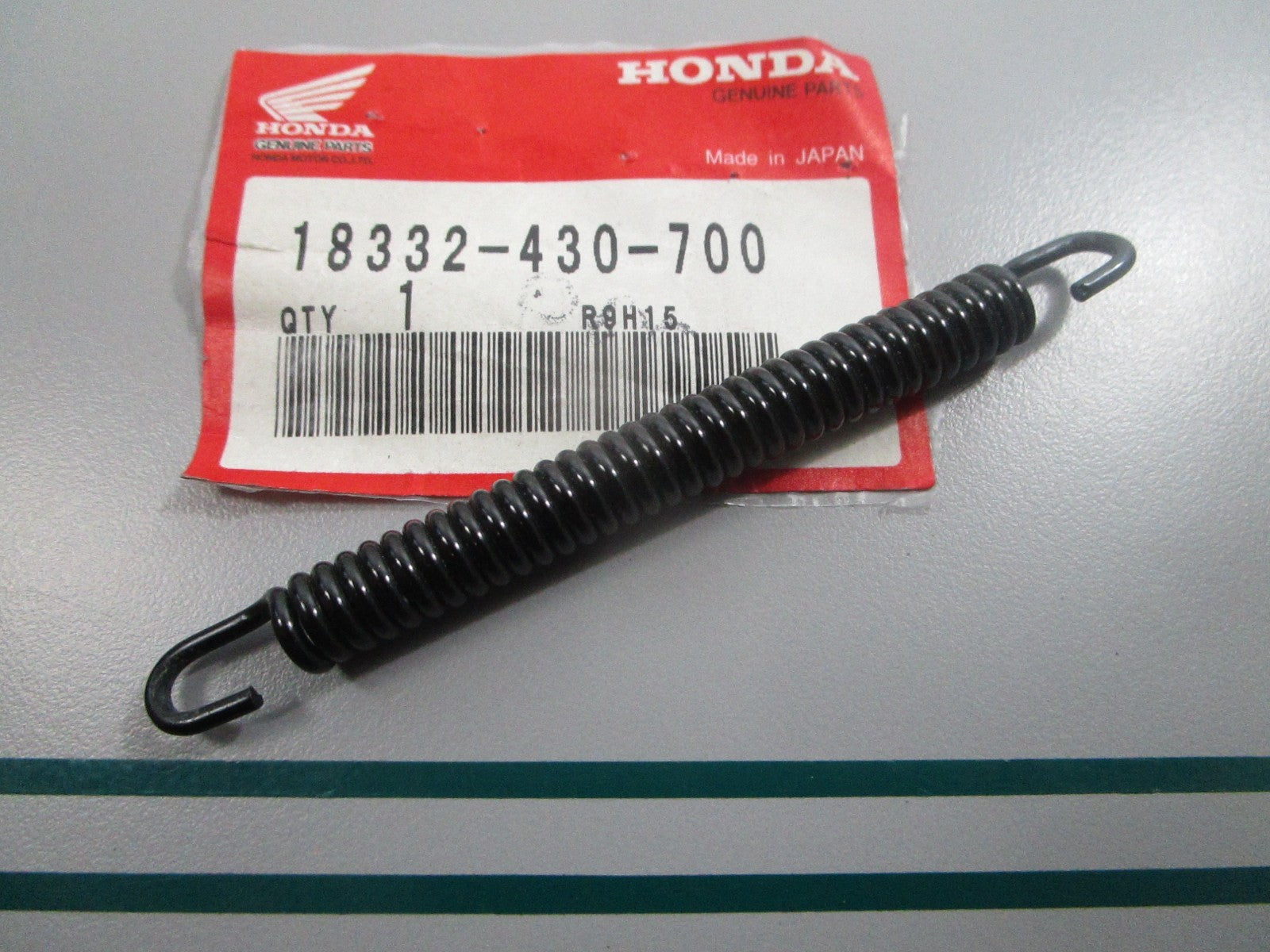 NEW OEM 18332-430-700 Honda Spring 0810