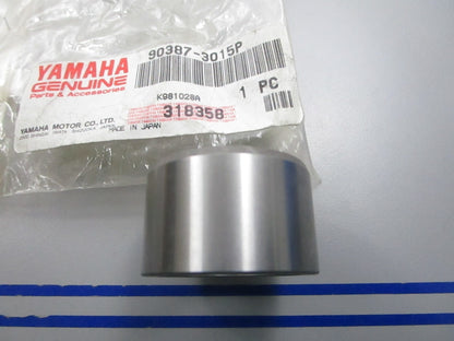 NEW OEM 90387-3015P-00 Yamaha Collar 0810