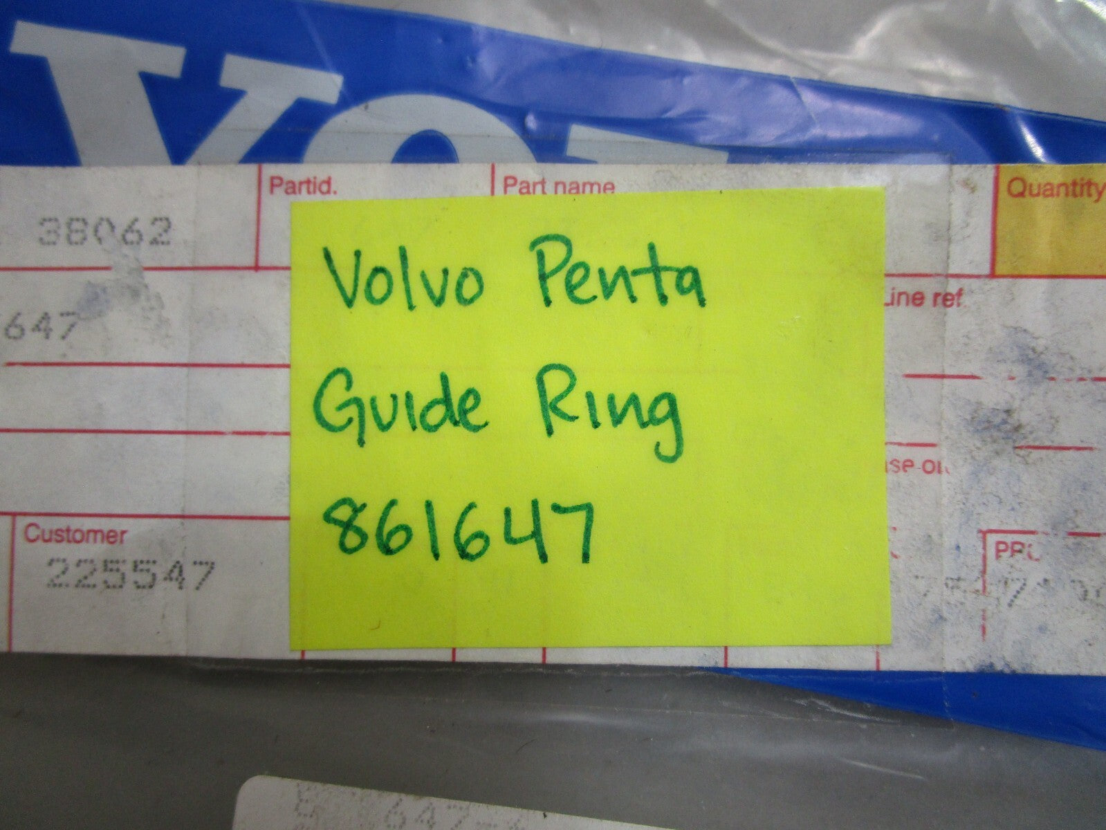 *NEW OEM* 0820 Volvo Penta Guide Ring 861647