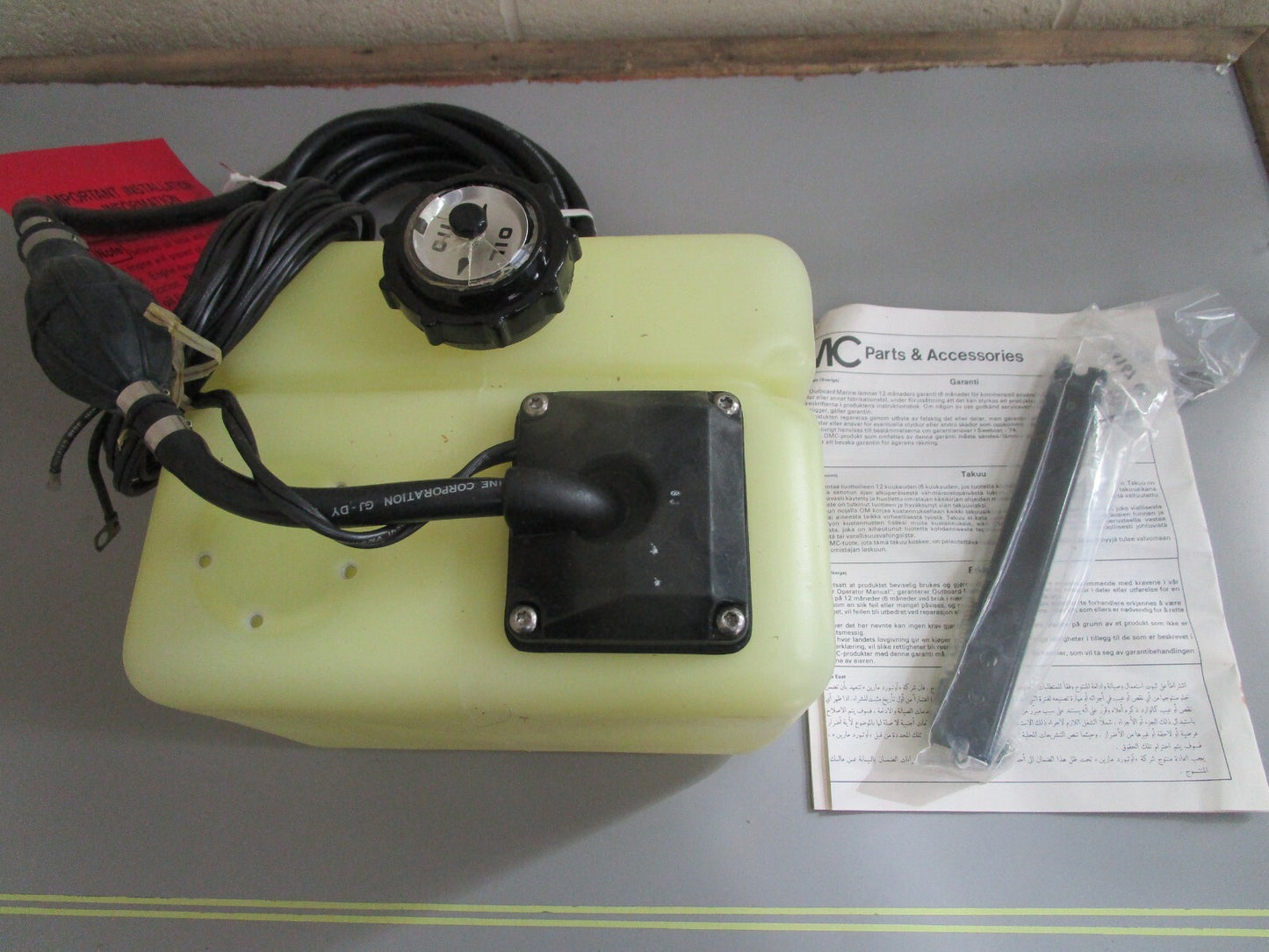 *NEW OEM* 0820 OMC Johnson Evinrude VRO 1.8 Gallon Oil Tank Kit 174167 0174167