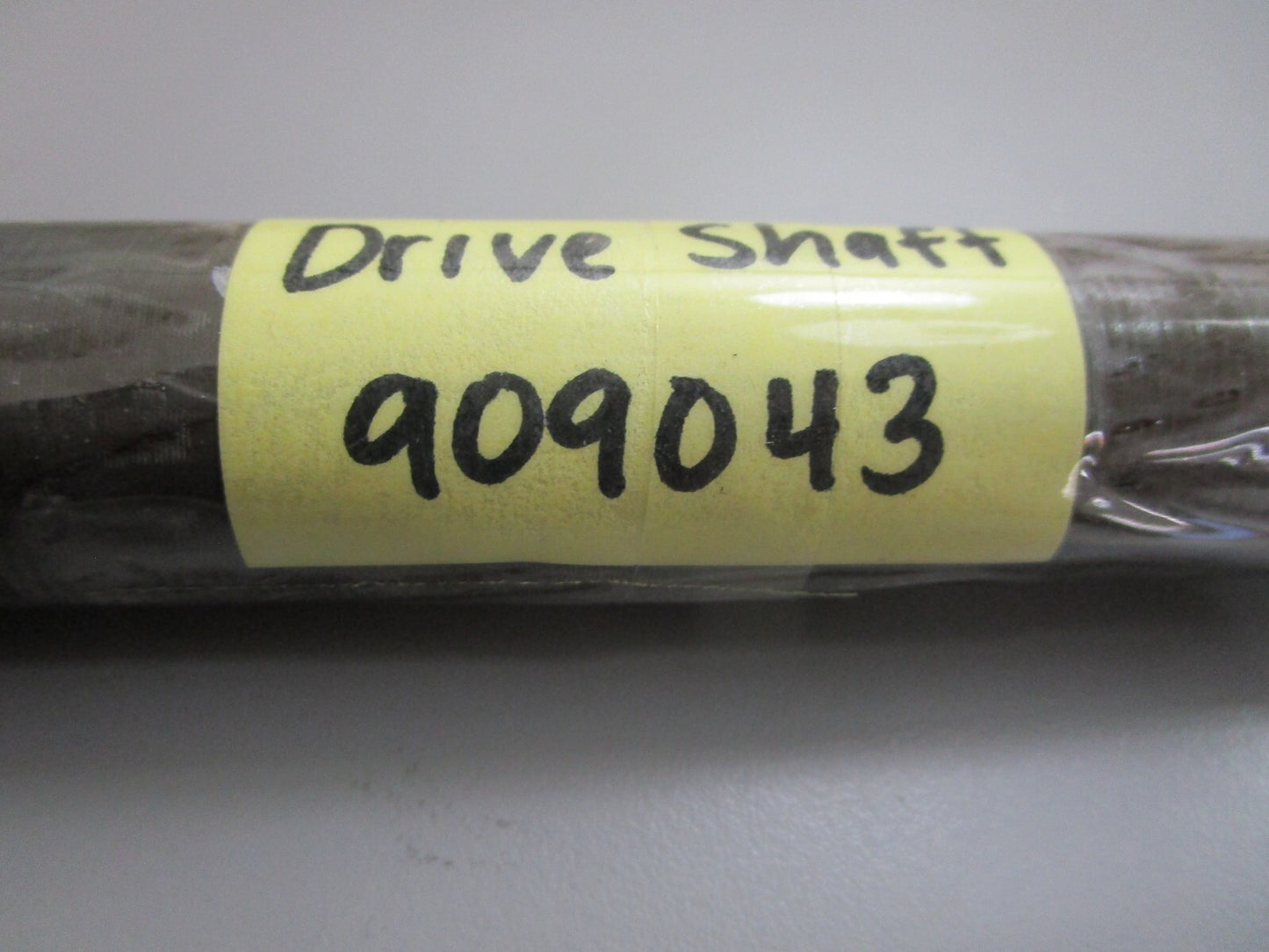 *NEW OEM* 0820 OMC Johnson Evinrude Drive Shaft 909043 0909043