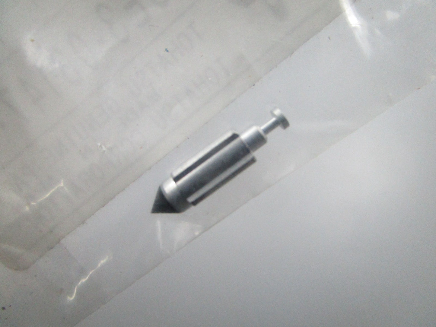 NEW OEM 3E3-03147-0 3E3031470 Tohatsu Float Valve 0810