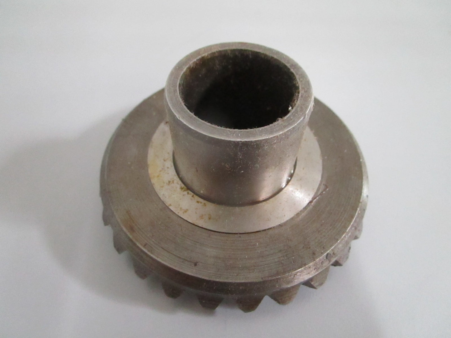 NEW OEM 317838 0317838 OMC Johnson Evinrude 26T Gear 0820