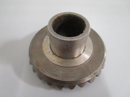 NEW OEM 317838 0317838 OMC Johnson Evinrude 26T Gear 0820