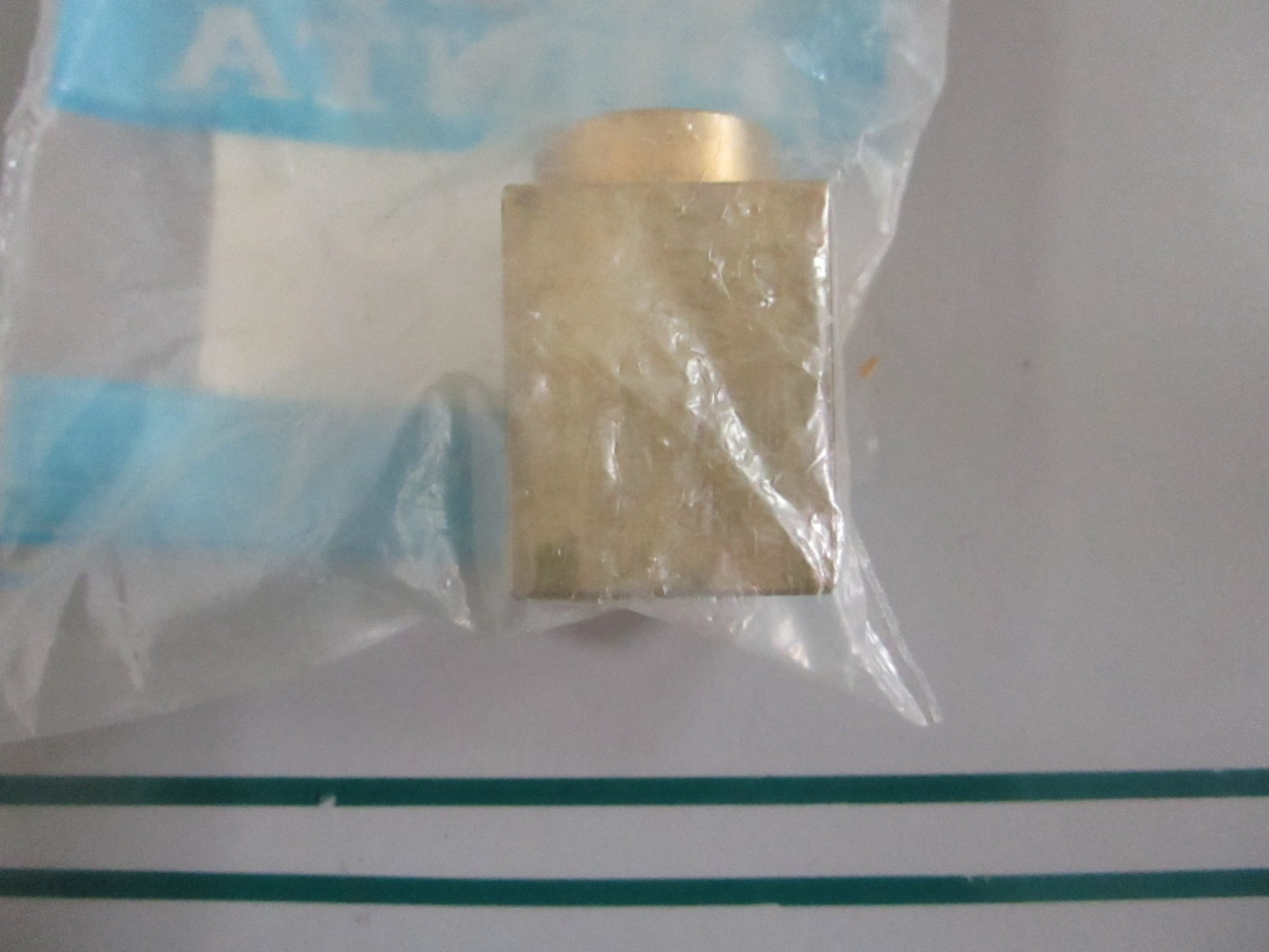 Volvo Penta NEW OEM Brass Fitting 3855112 3.0L 4.3L 5.8L NOS Marine Part 0820