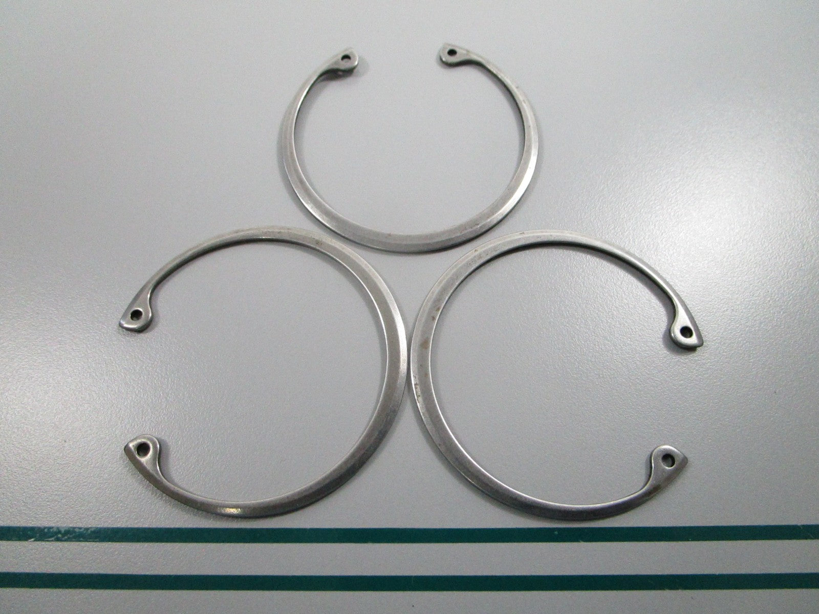 NEW OEM (LOT OF 3) 308628 0308628 OMC Johnson Evinrude Retaining Ring 0810