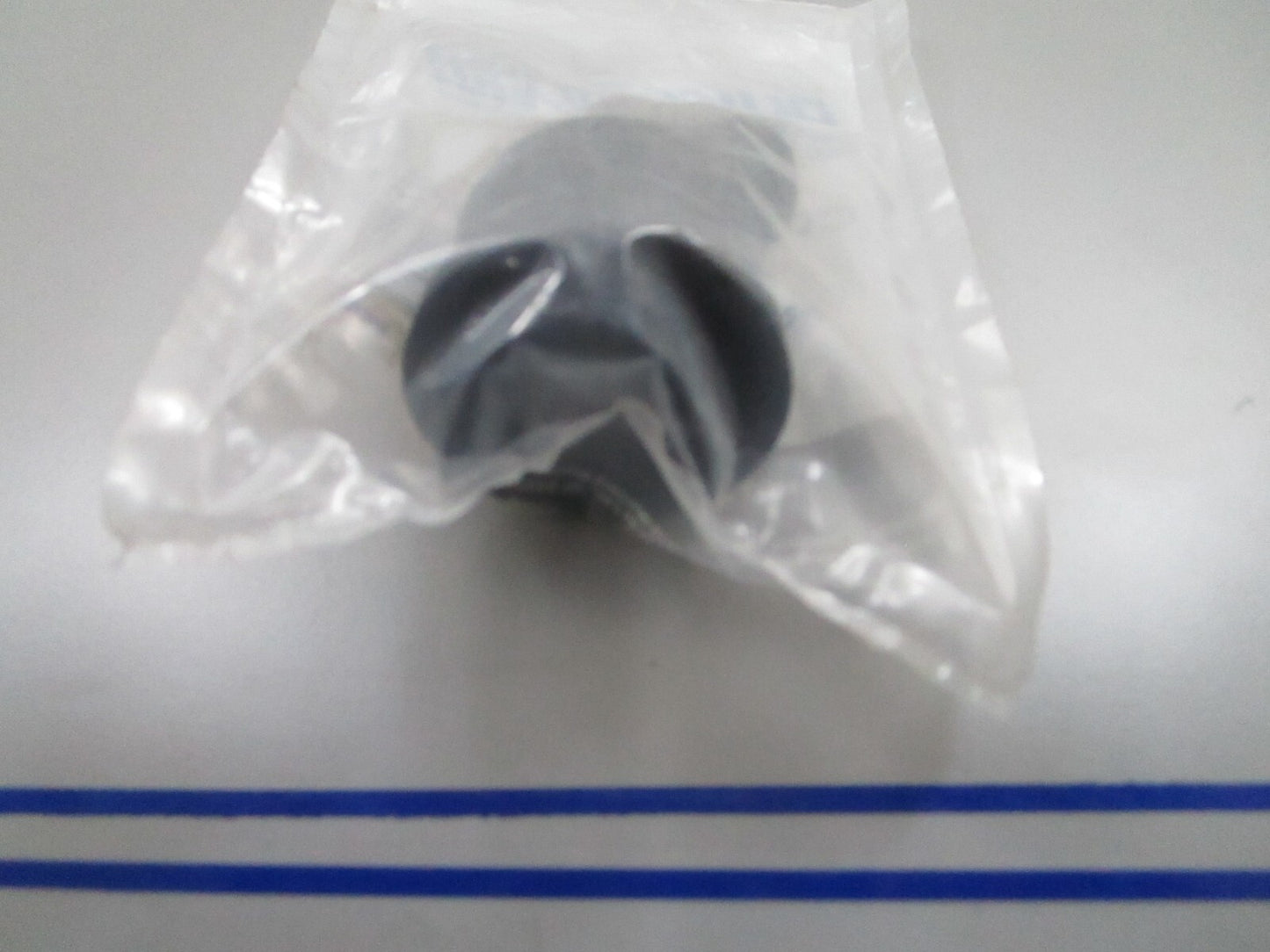 *NEW OEM* 0810 Mercury Quicksilver Connector 862994T