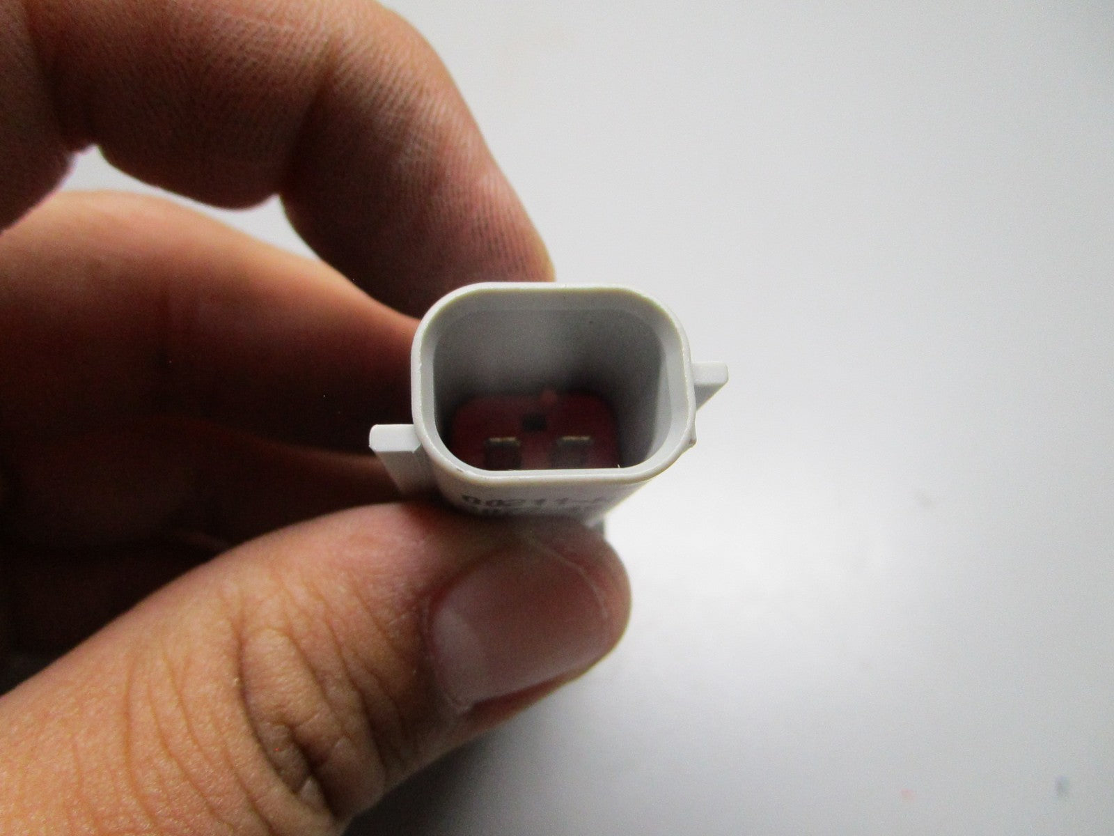 *NEW OEM* 0820 Volvo Penta Temperature Sensor 23117173