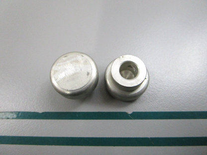 NEW OEM (LOT OF 2) 301815 0301815 OMC Johnson Evinrude Push Button 0810