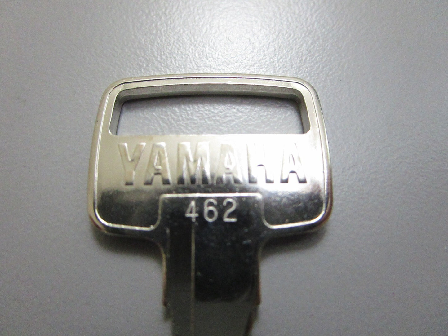 *NEW OEM* 0810 Yamaha Key #462 90890-55831-00