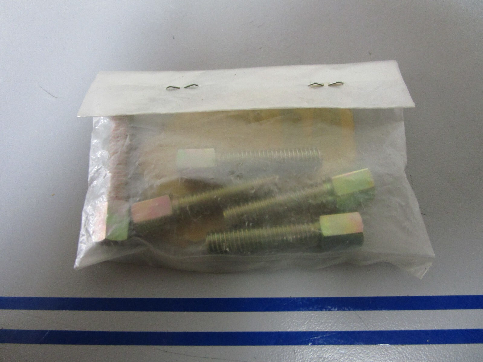 *NEW OEM* (LOT OF 5) 0770 Yamaha Bolt 90123-06065-00