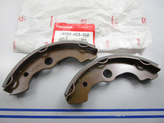 NEW OEM 06450-HC5-900 Honda Brake Shoe Set 0720