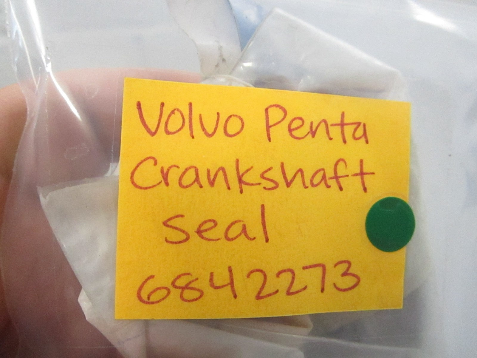NEW OEM 6842273 Volvo Penta Crankshaft Seal 0810