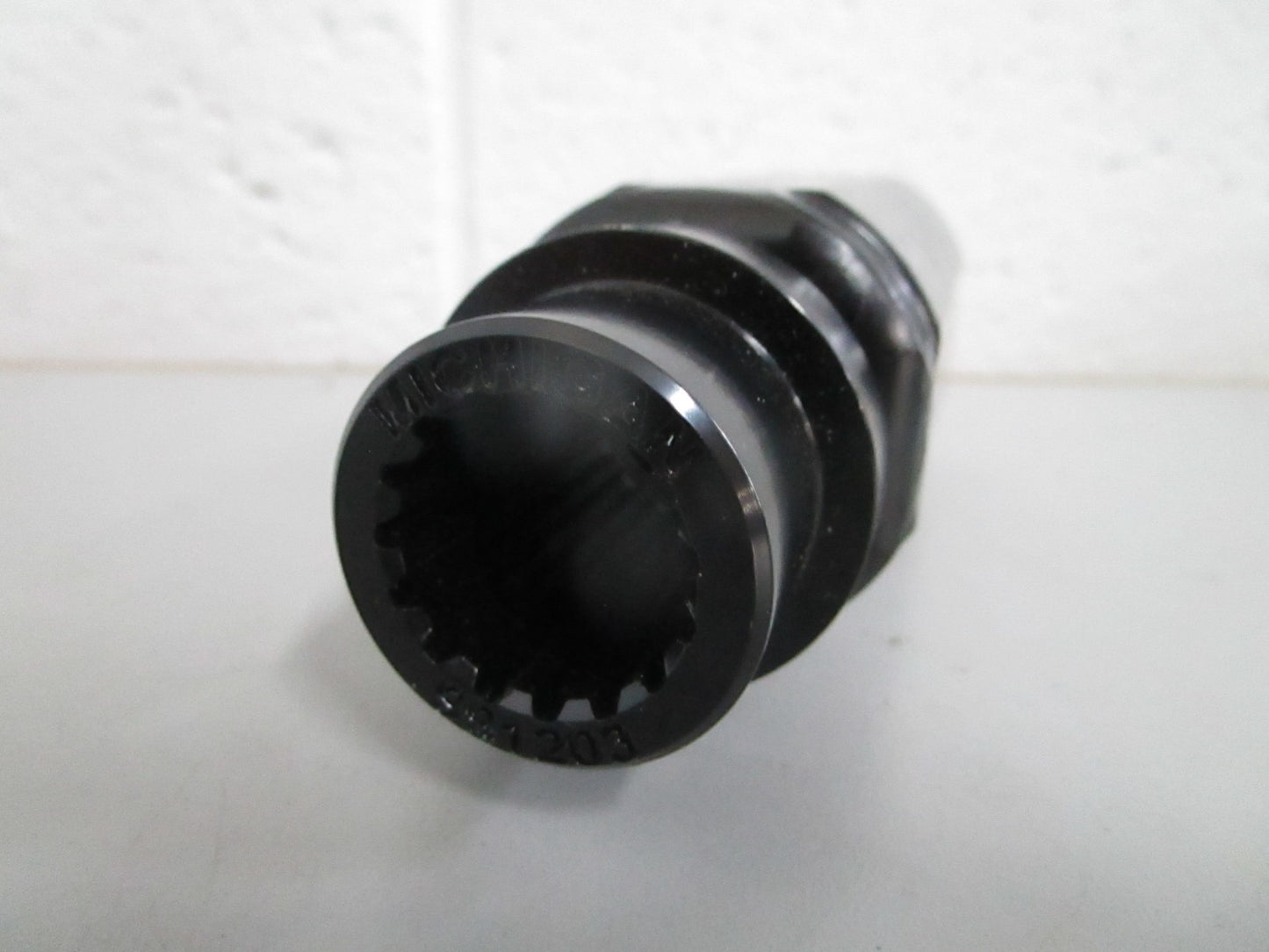 NEW 201 Michigan Wheel XHS II Hub Kit For: OMC 0820