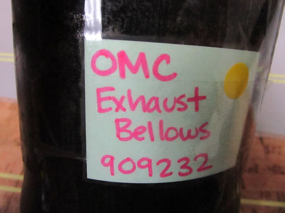 *NEW OEM* 0810 OMC Johnson Evinrude Exhaust Bellows 909232 0909232