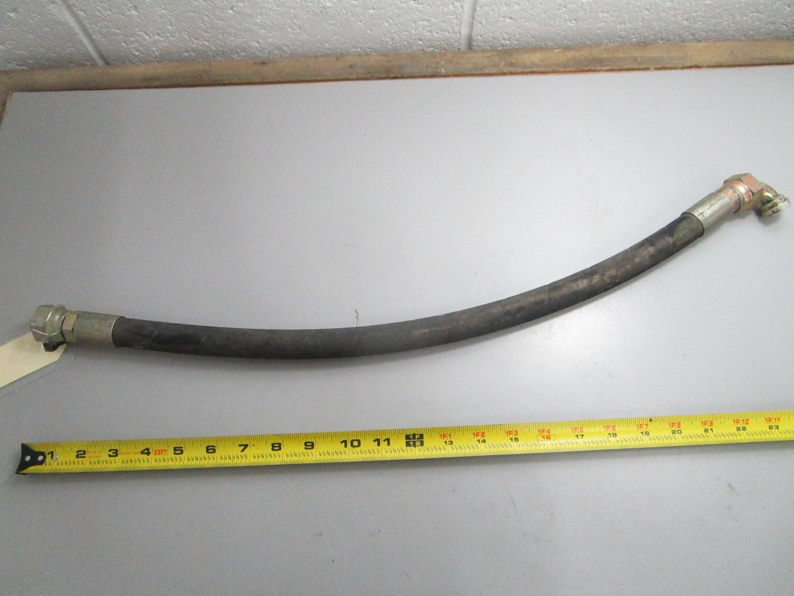 *NEW OEM* 0820 Case New Holland Flexible Hose 85812149