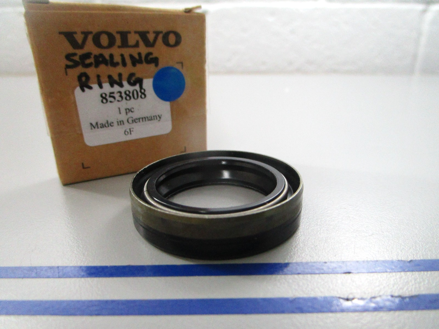 NEW OEM Volvo Penta 853808 Sealing Ring 0810