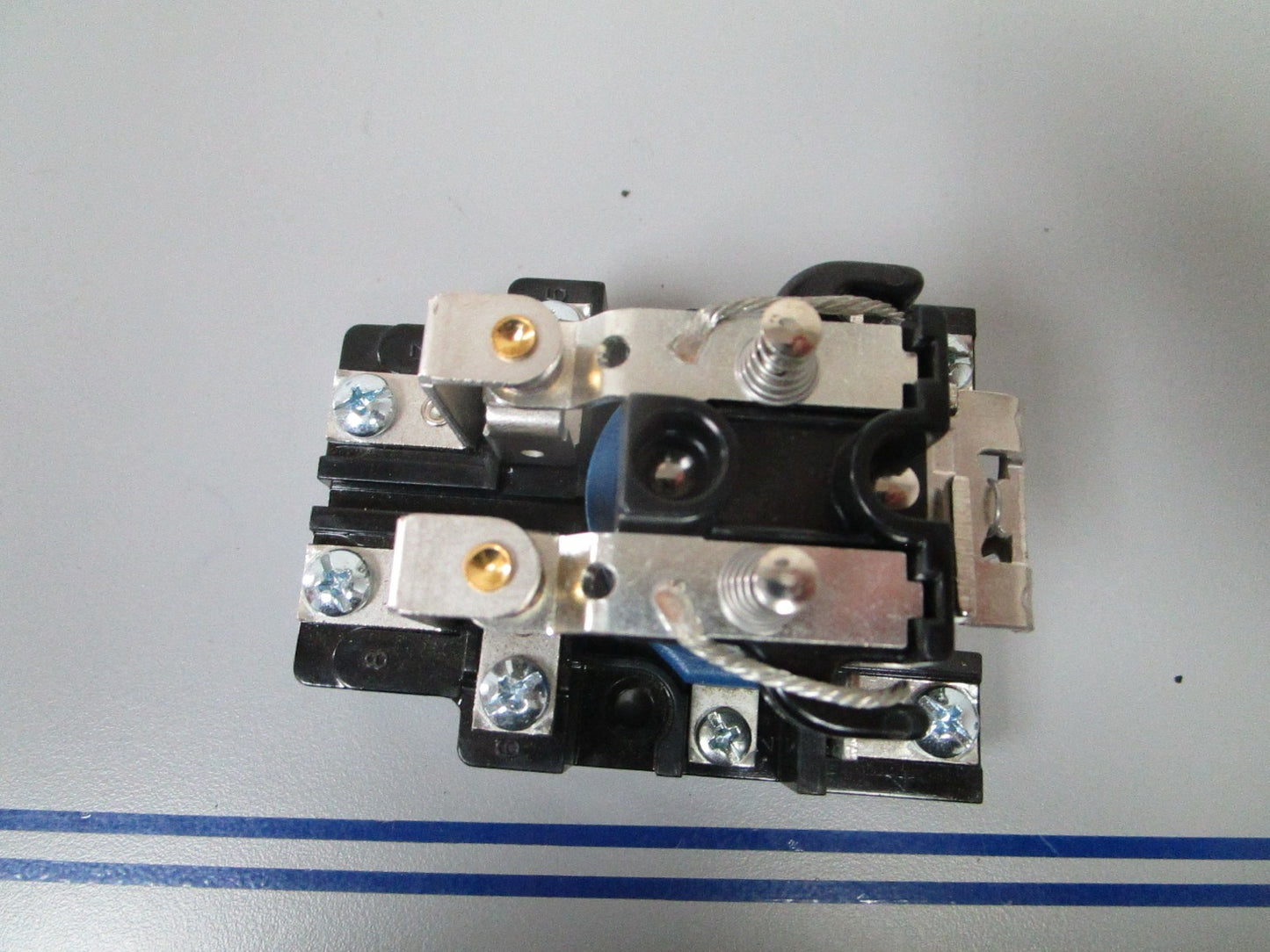 *NEW OEM* 0720 Crown DPDT 24V RELAY CR100326 100326