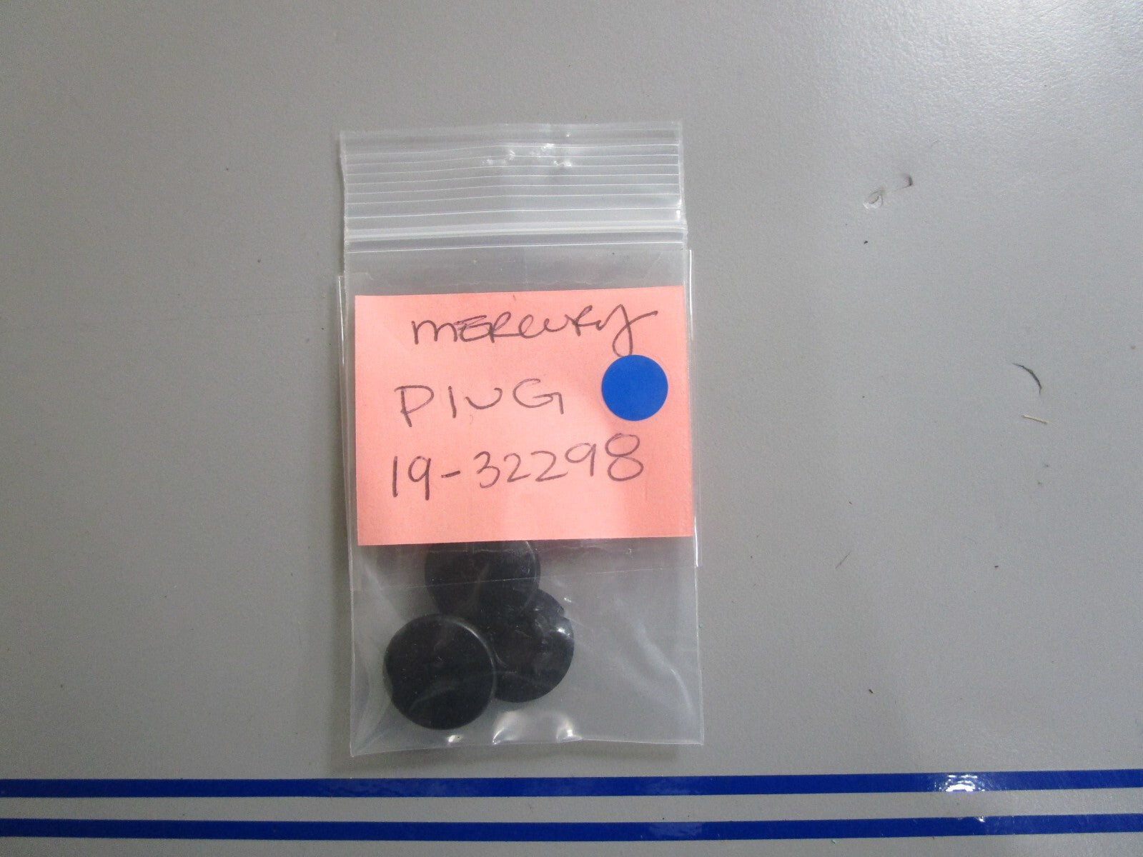 *NEW OEM* (LOT OF 3) 0810 Mercury Quicksilver Plug 19-32298