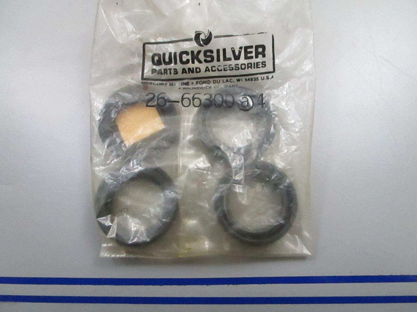 *NEW OEM* (LOT OF 4) 0810 Mercury Quicksilver Oil Seal 26-66300