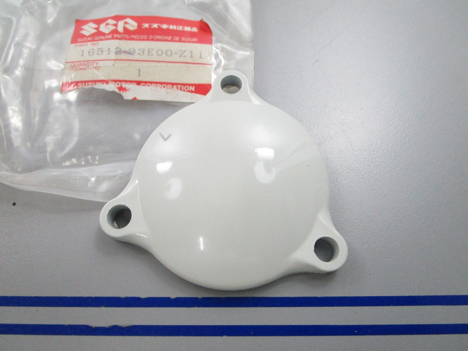 NEW OEM 16512-93E00-Z11 Suzuki Oil Filter Cap 0810