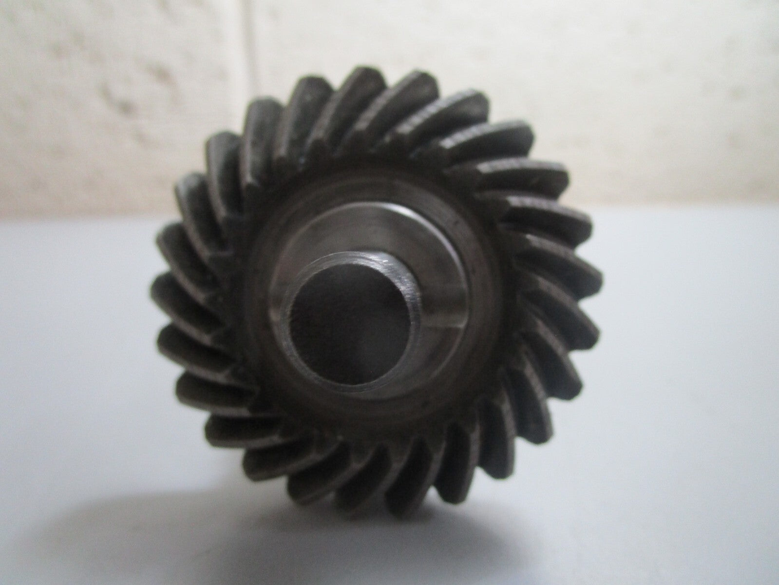 *NEW OEM* 0820 OMC Johnson Evinrude Shaft & Gear Ay 382222 0382222