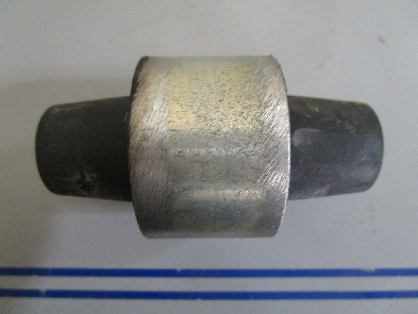 *NEW OEM* 0820 Mercury Quicksilver Mount 75304T1