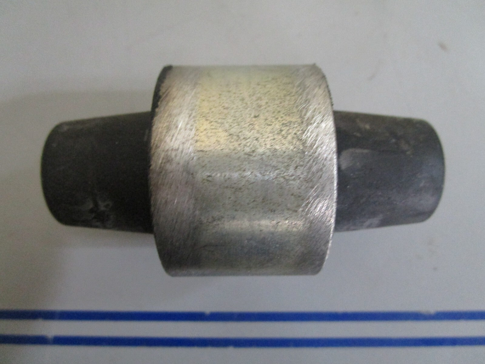 *NEW OEM* 0820 Mercury Quicksilver Mount 75304T1