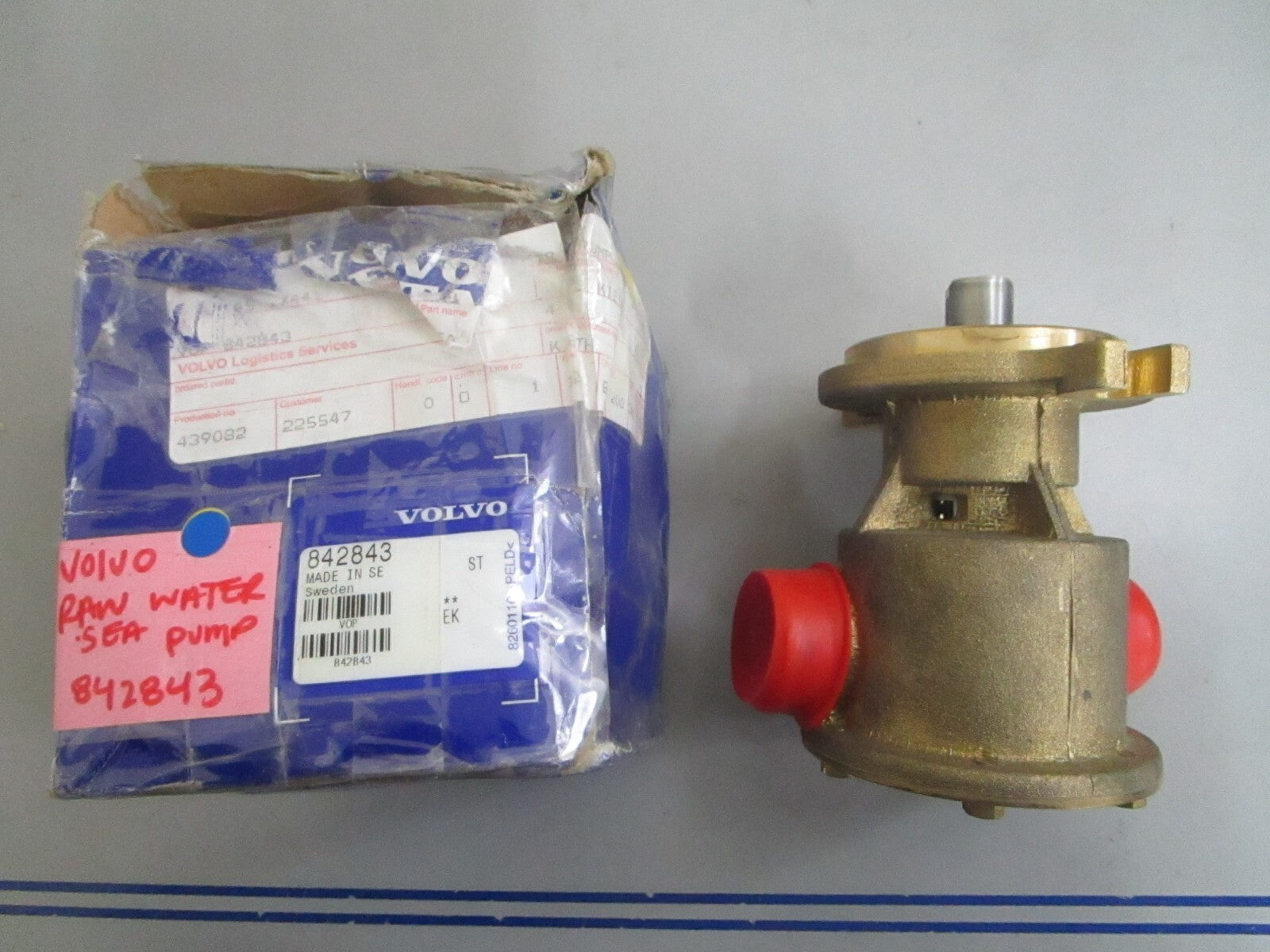 *NEW OEM* 0820 Volvo Penta Raw Water Sea Pump 842843