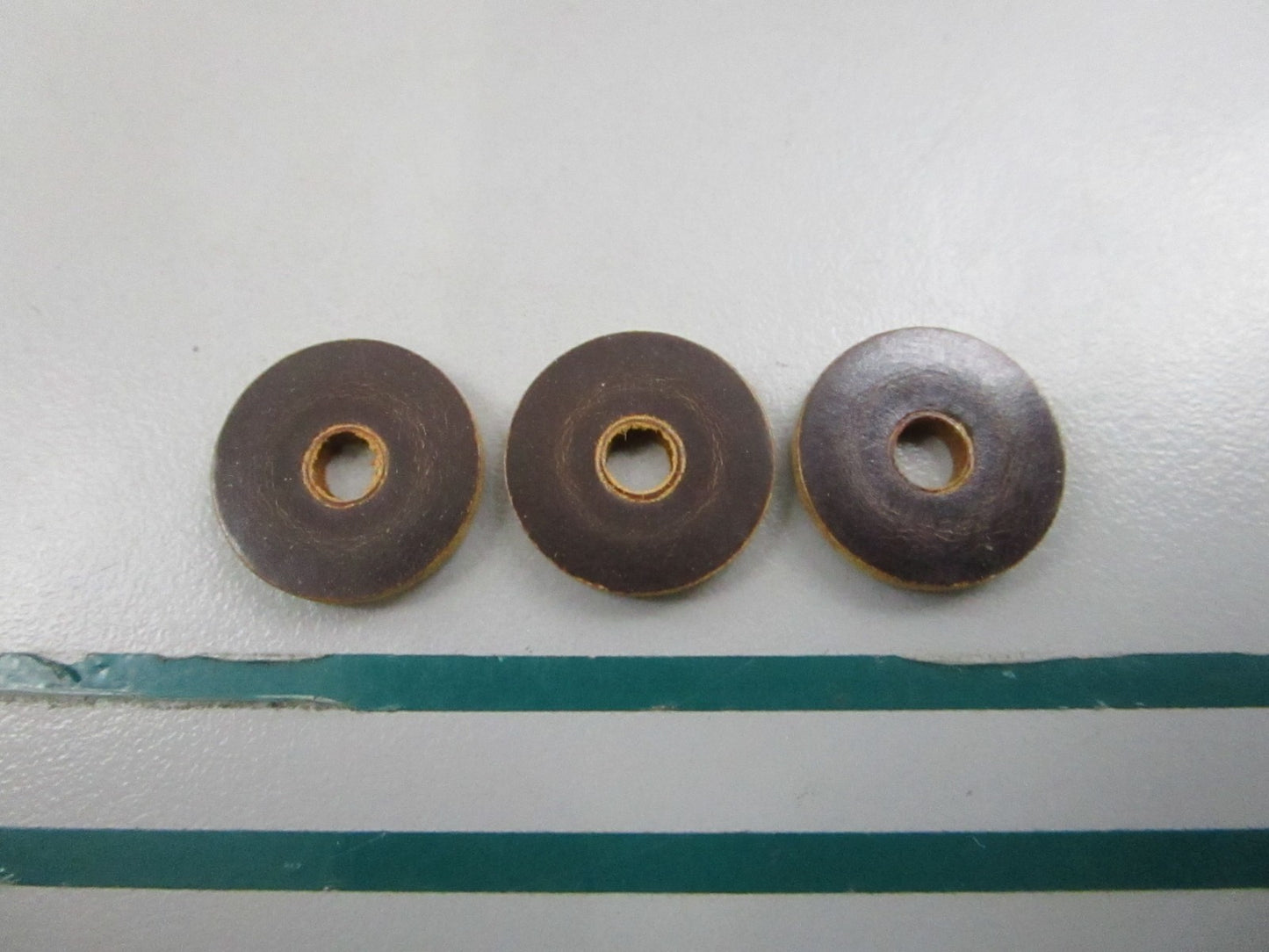 NEW OEM (LOT OF 3) 510398 0510398 OMC Johnson Evinrude Insulator 0810