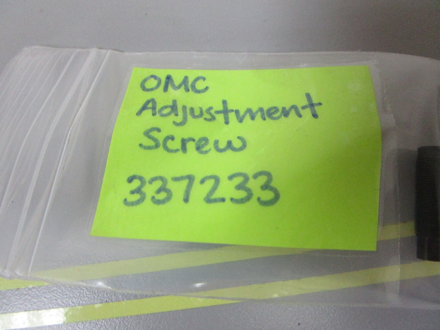 *NEW OEM* 0810 OMC Johnson Evinrude Adjustment Screw 337233 0337233