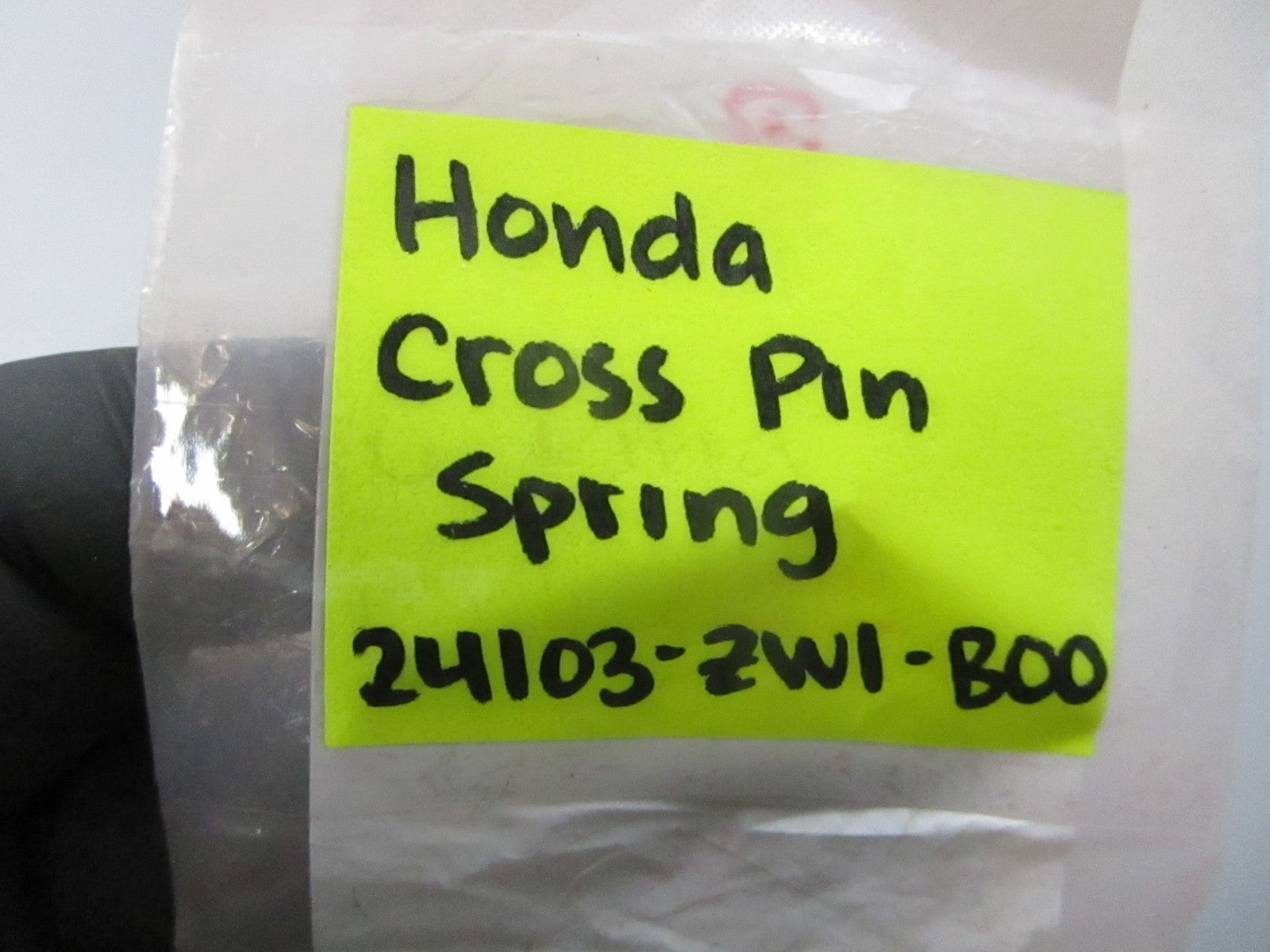 *NEW OEM* 0810 Honda Cross Pin Spring 24103-ZW1-B00