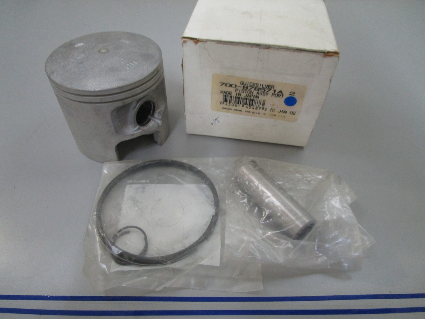 *NEW OEM* 0810 Mercury Quicksilver Piston Assembly Port 700-8787571A2