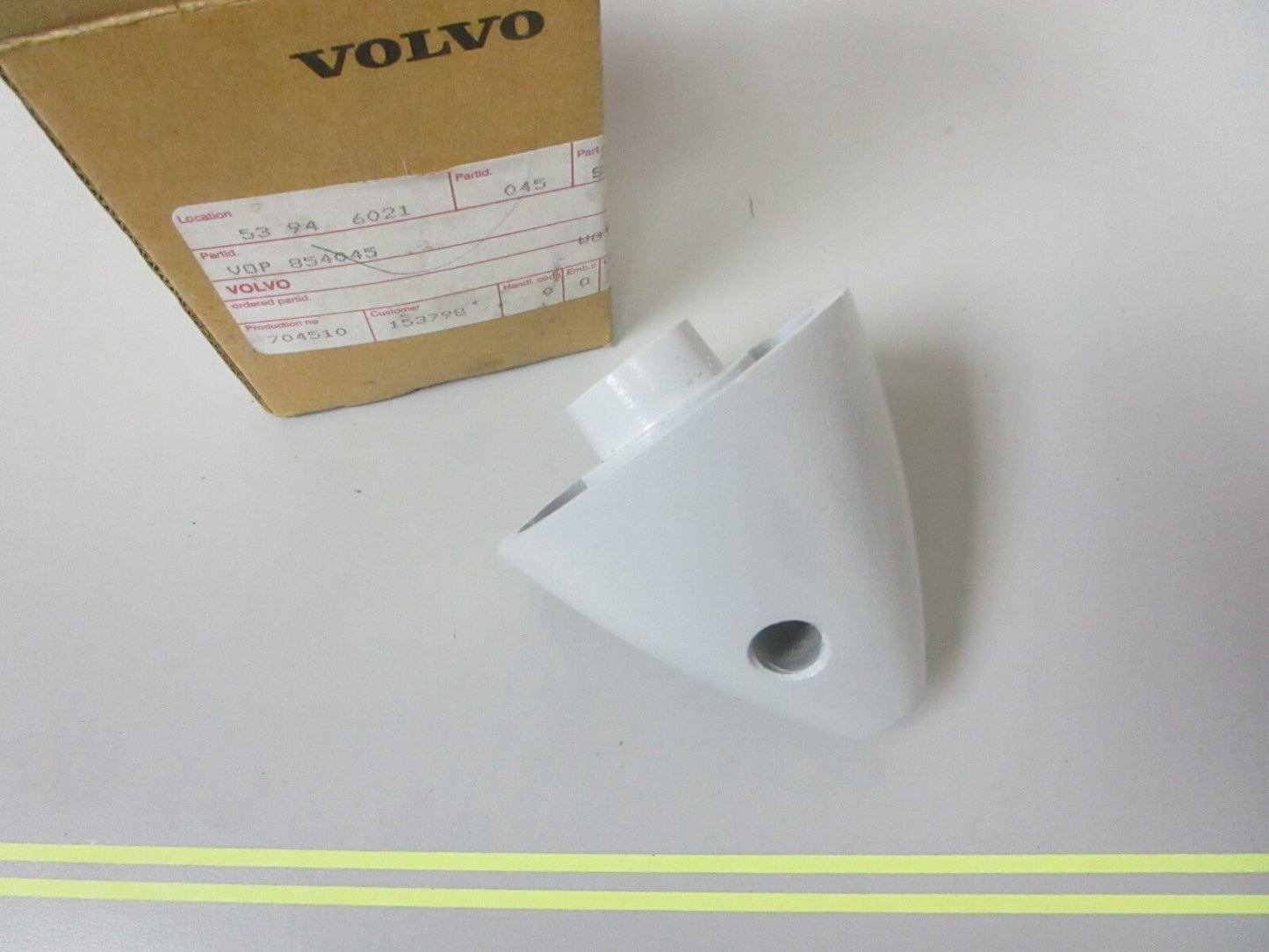 *NEW OEM* 0720 Volvo Penta Spinner 854045