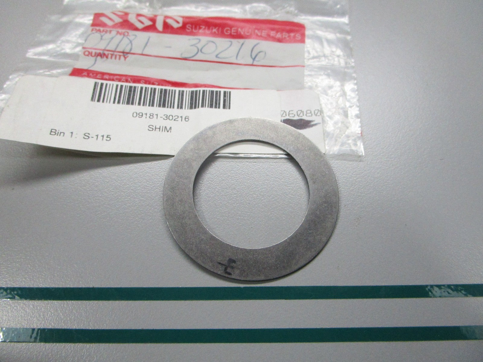NEW OEM 09181-30216 Suzuki (T:0.7mm ) Shim 0810