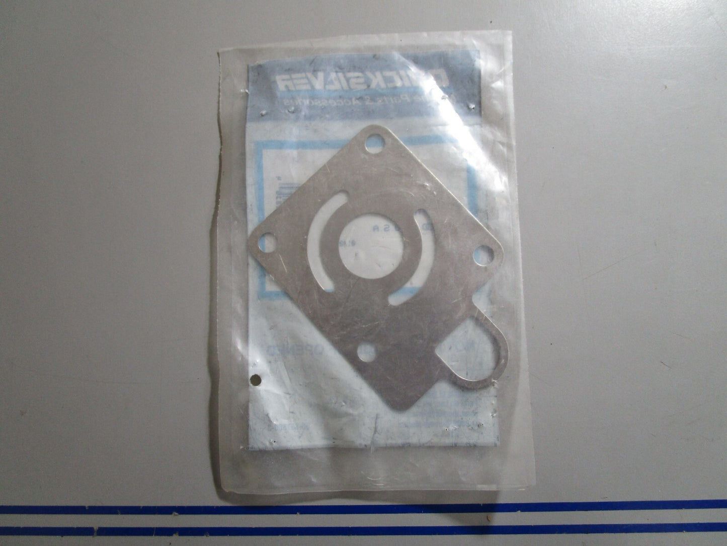 *NEW OEM* 0810 Mercury Quicksilver Plate F523562