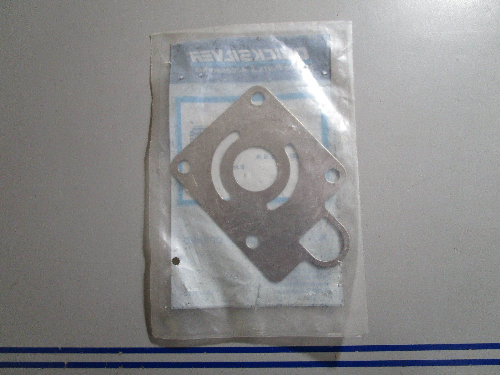 *NEW OEM* 0810 Mercury Quicksilver Plate F523562