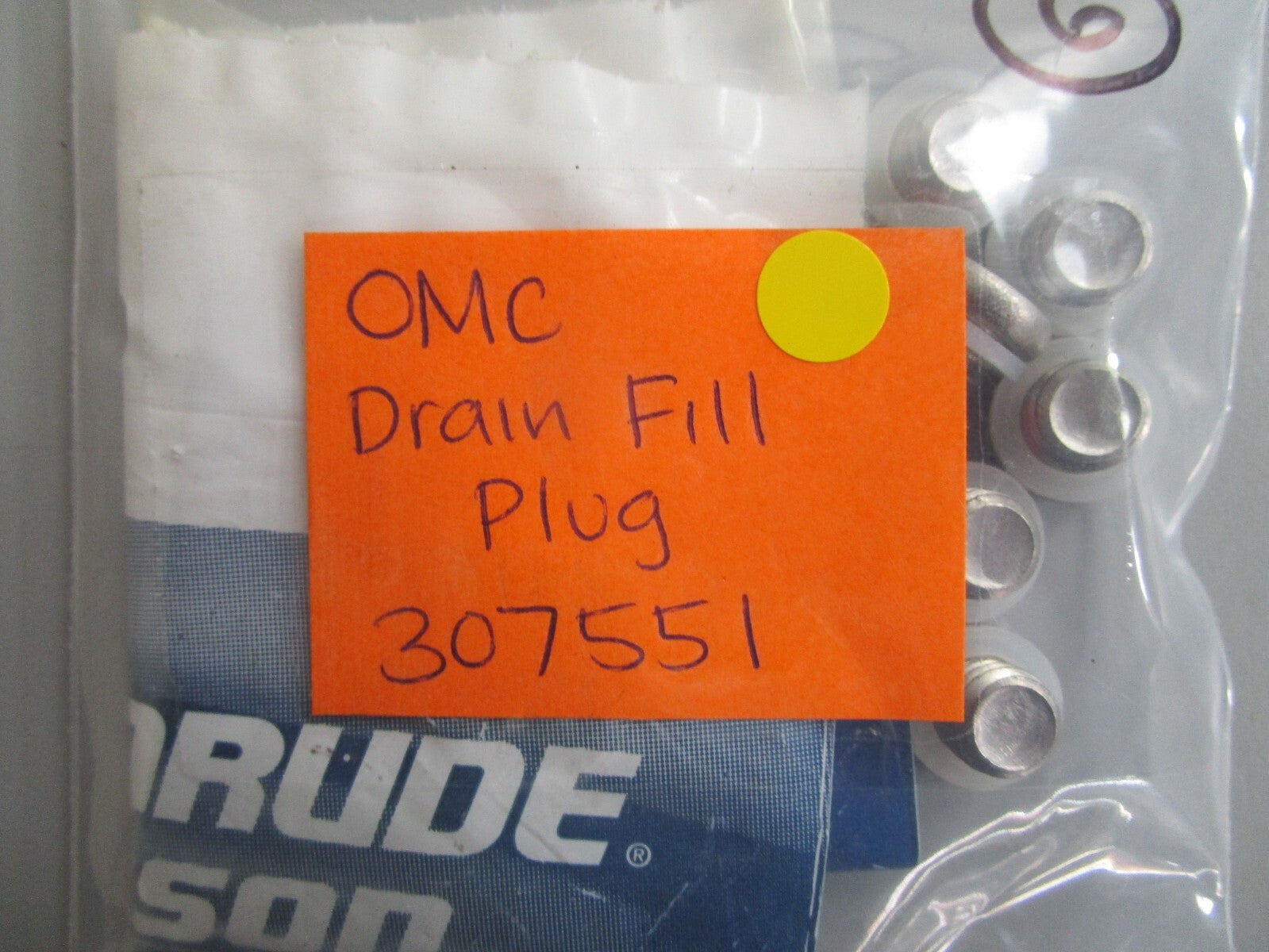 *NEW OEM* 0810 OMC Johnson Evinrude Drain Fill Plug 307551 0307551