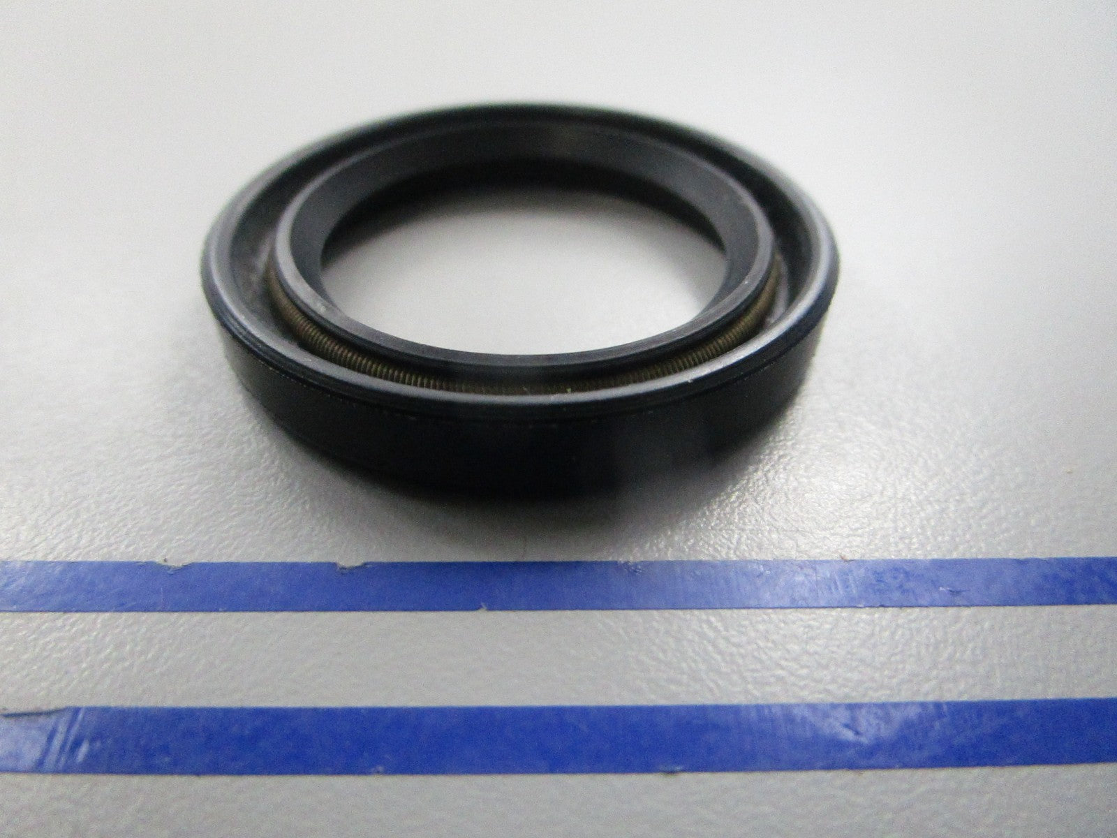 NEW OEM 317776 0317776 OMC Johnson Evinrude Seal 0810