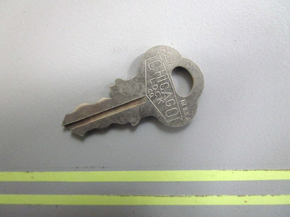 *NEW OEM* 0750 OMC Johnson Evinrude IGNITION KEY KF82  501597 0501597