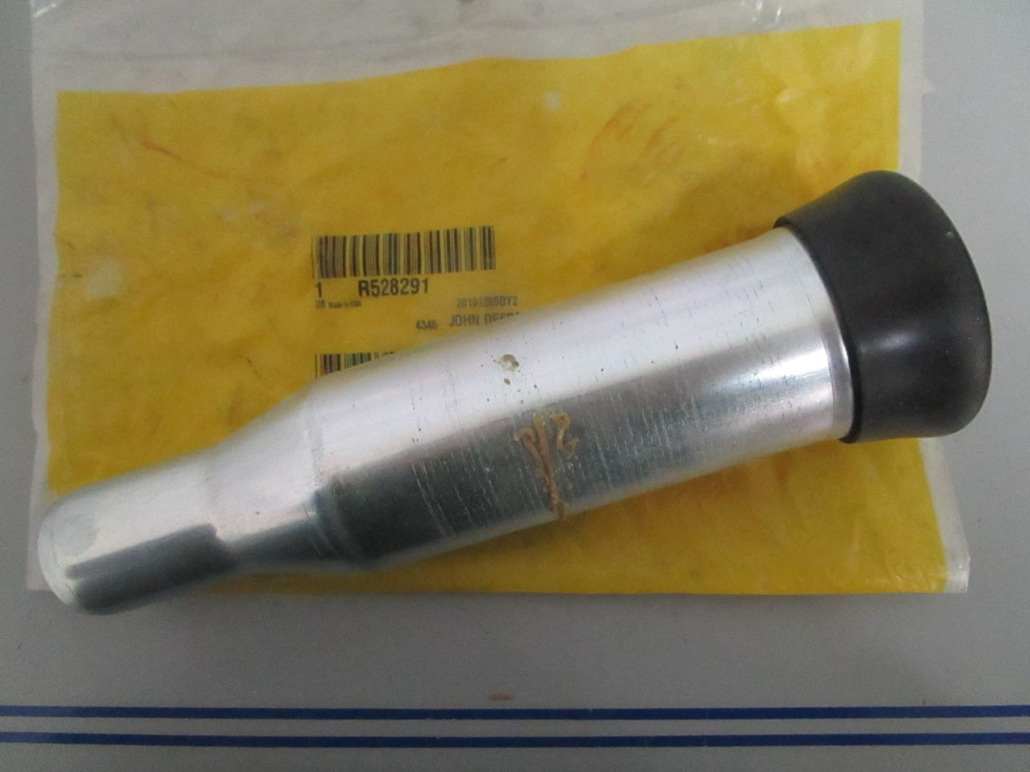 NEW OEM R528291 John Deere Oil Filler Dipstick Tube 0820
