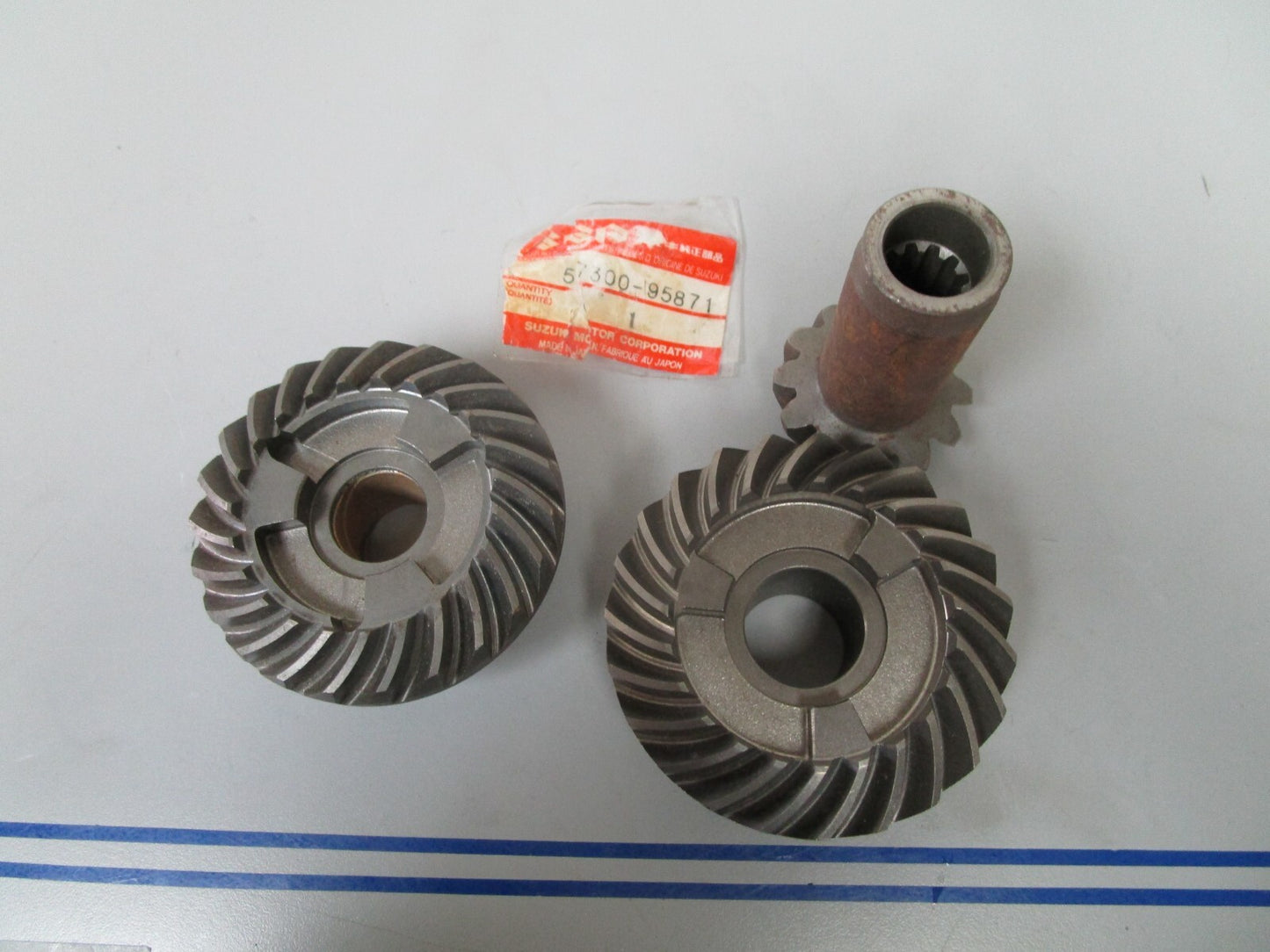 *NEW OEM* 0720 Suzuki 50hp Pinion Gear Set 57300-95871