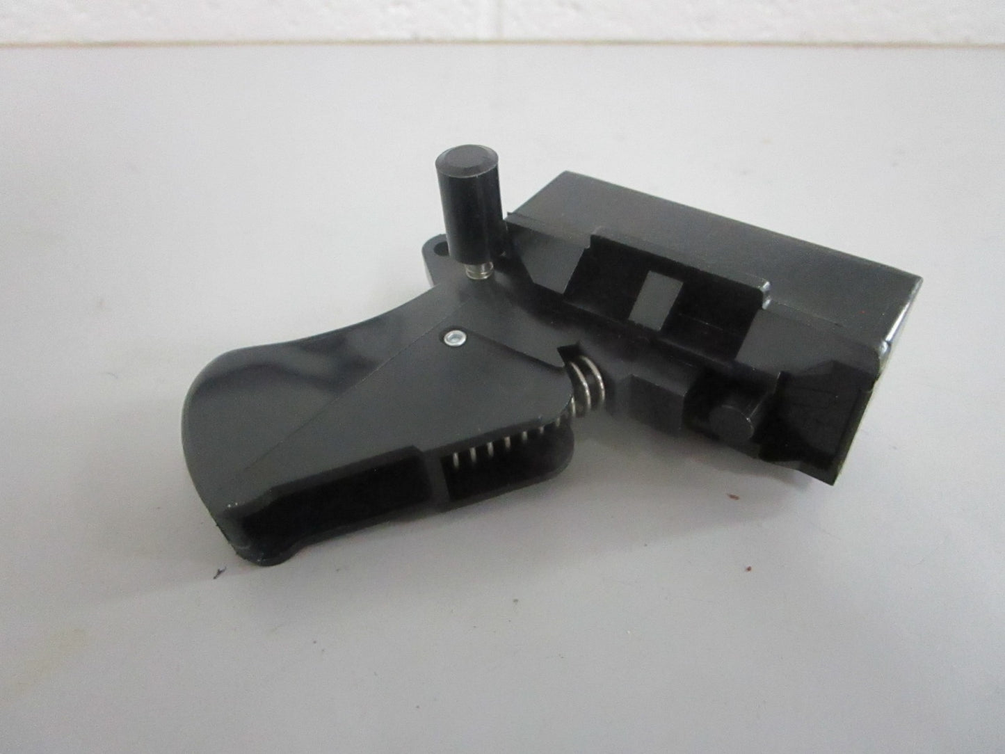 NEW OEM 131004-00 Black+Decker Switch 0820