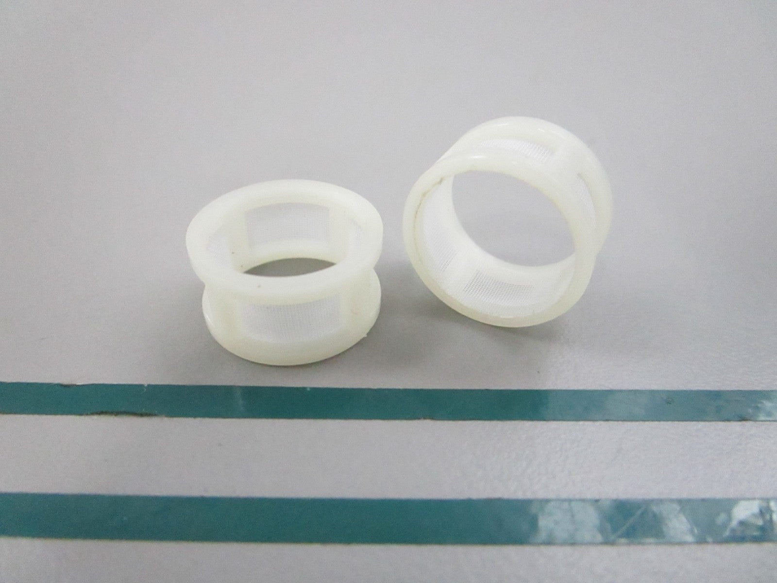 NEW OEM (LOT OF 2) 332365 0332365 OMC Johnson Evinrude Filter 0810