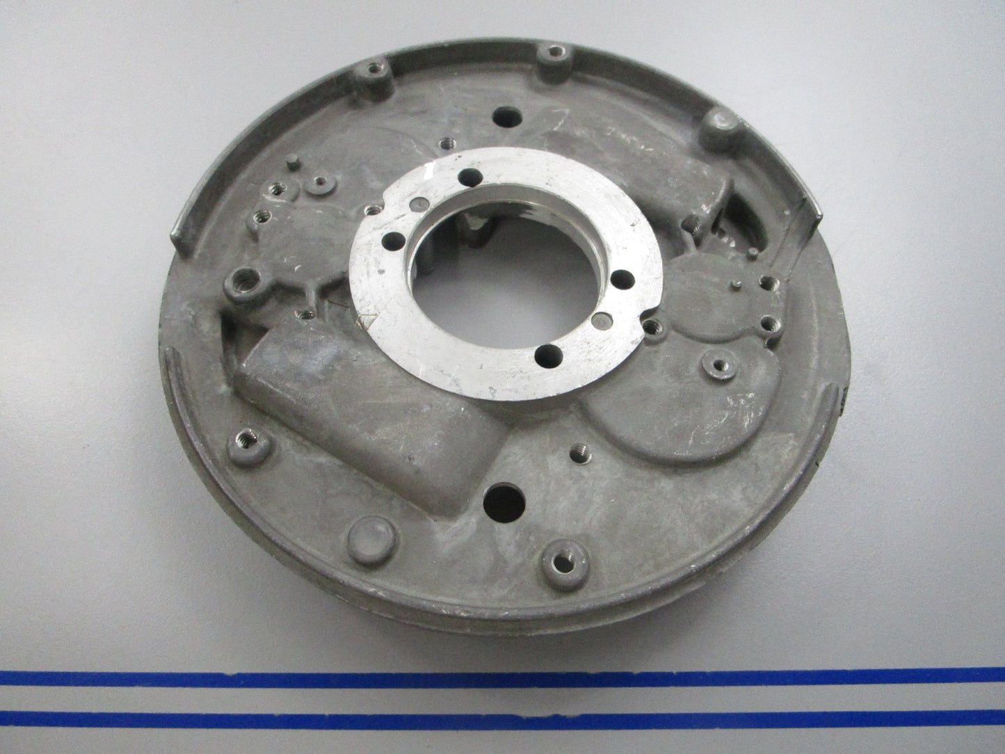NEW OEM 580571 0580571 OMC Johnson Evinrude Armature Plate 0810